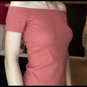 Off the shoulder short sleeve shirt